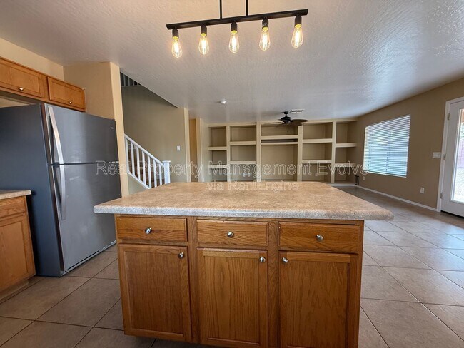 Building Photo - 1526 S 217th Dr