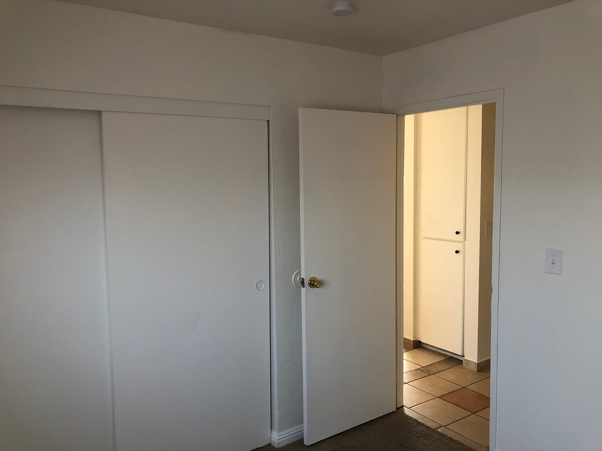 Building Photo - 2335 Daley St