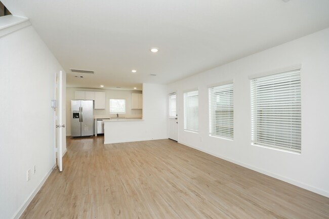 Building Photo - 2741 Cadiz Bay Dr