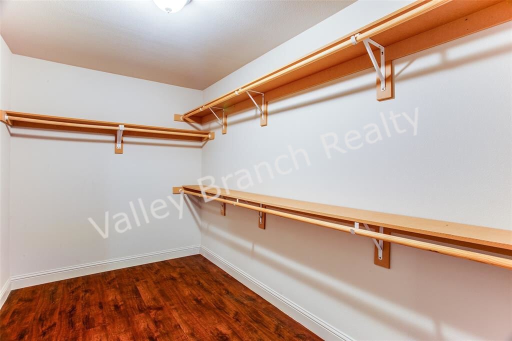 Master Closet - 3256 Karen St