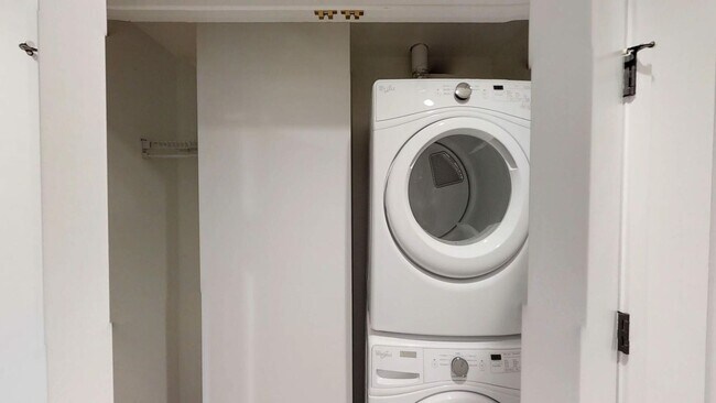 Building Photo - 345 Harrison Ave