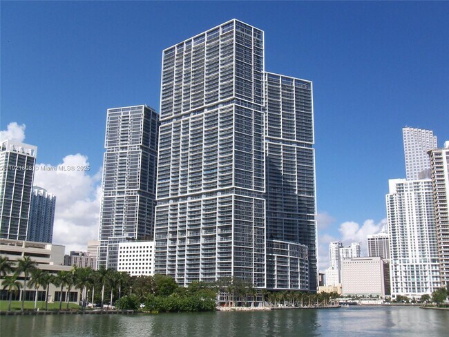 Primary Photo - 475 Brickell Ave