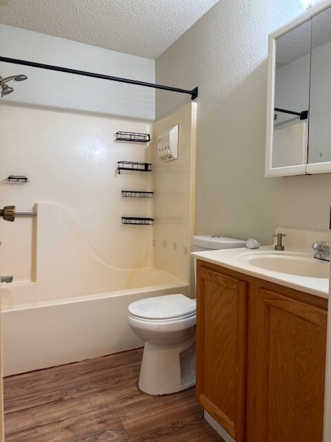 Building Photo - 2103 N Keebler Ave