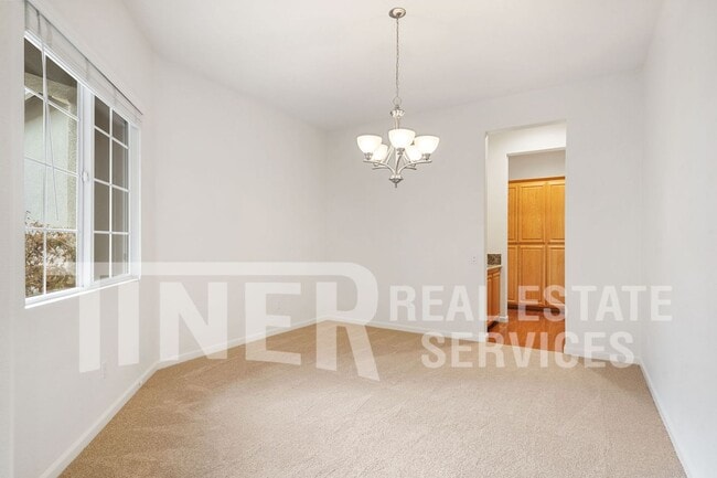 Building Photo - 6025 CreekBerry Wy