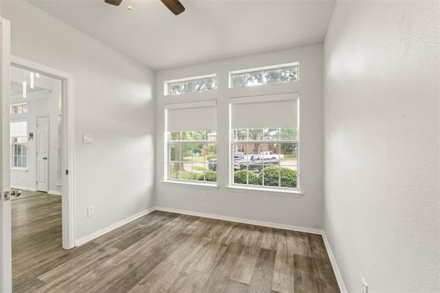 Building Photo - 2504 Meadow Hills Ln