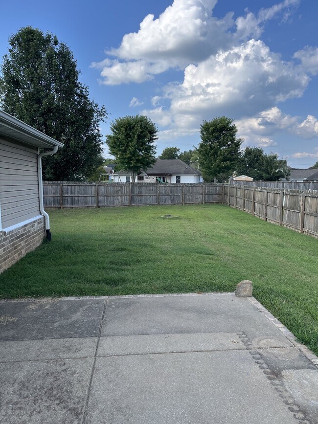 Building Photo - 5004 Pelican Ct