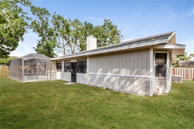 Building Photo - 8416 Cypress Lake Cir