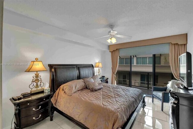 Building Photo - 9455 Collins Ave