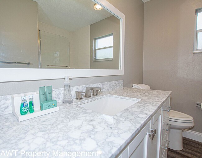 Building Photo - Long Term, Fully Furnished Rental in the H...
