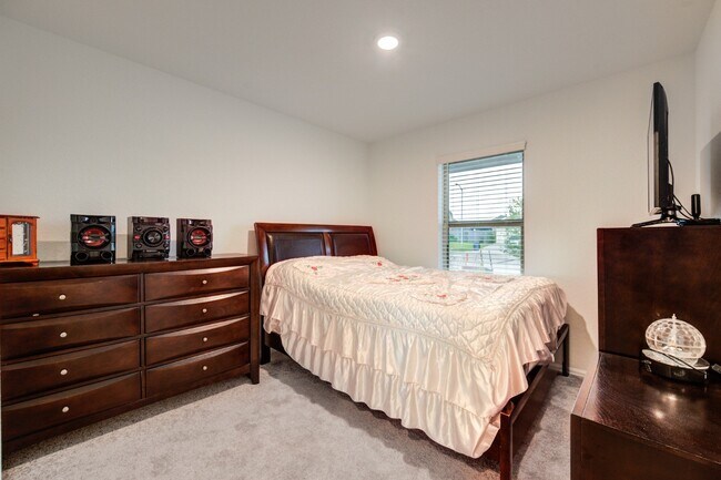 Building Photo - 3110 Spanish Oak Ln