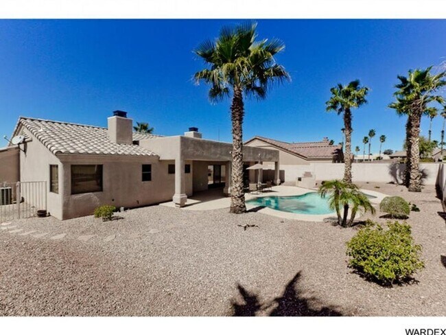 Building Photo - *REDUCED PRICE* Long Term - Unfurnished- Beautiful Golf Course Pool Home!!