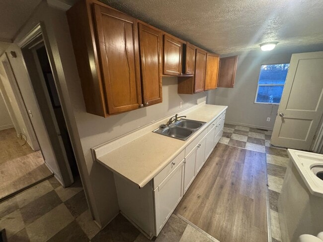 Building Photo - Ranch duplex for Rent - 3 bedroom / 1 bathroom Peoria Heights 61616