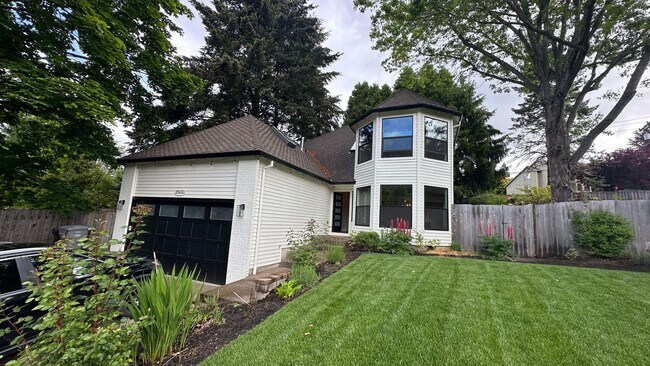 Primary Photo - Exquisite 3 Bedroom, 3 Bath Home for Rent ...