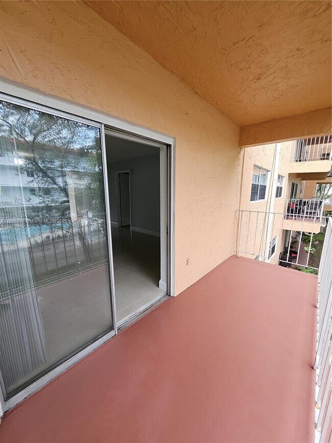 Building Photo - 8101 SW 73rd Ave