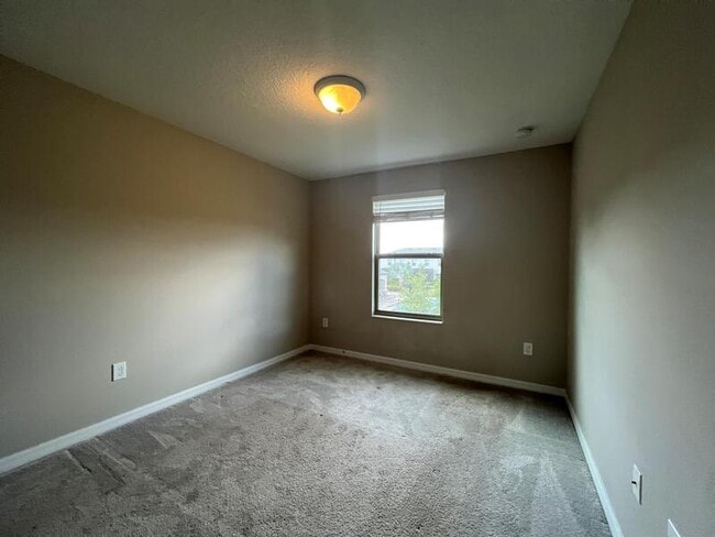Building Photo - 12162 Water Poppy Ct