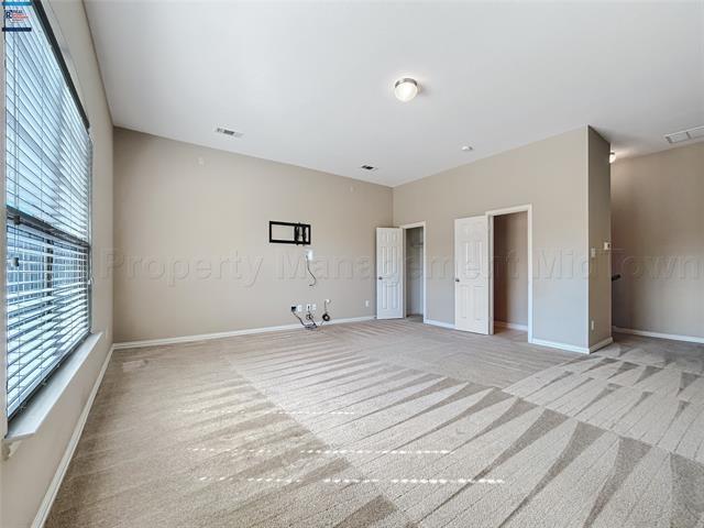 Building Photo - 5859 Foxglove Ln