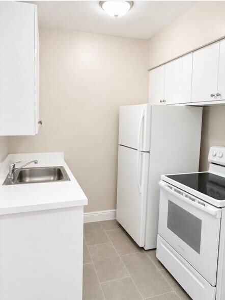 Building Photo - 1270 NE 136th Ter