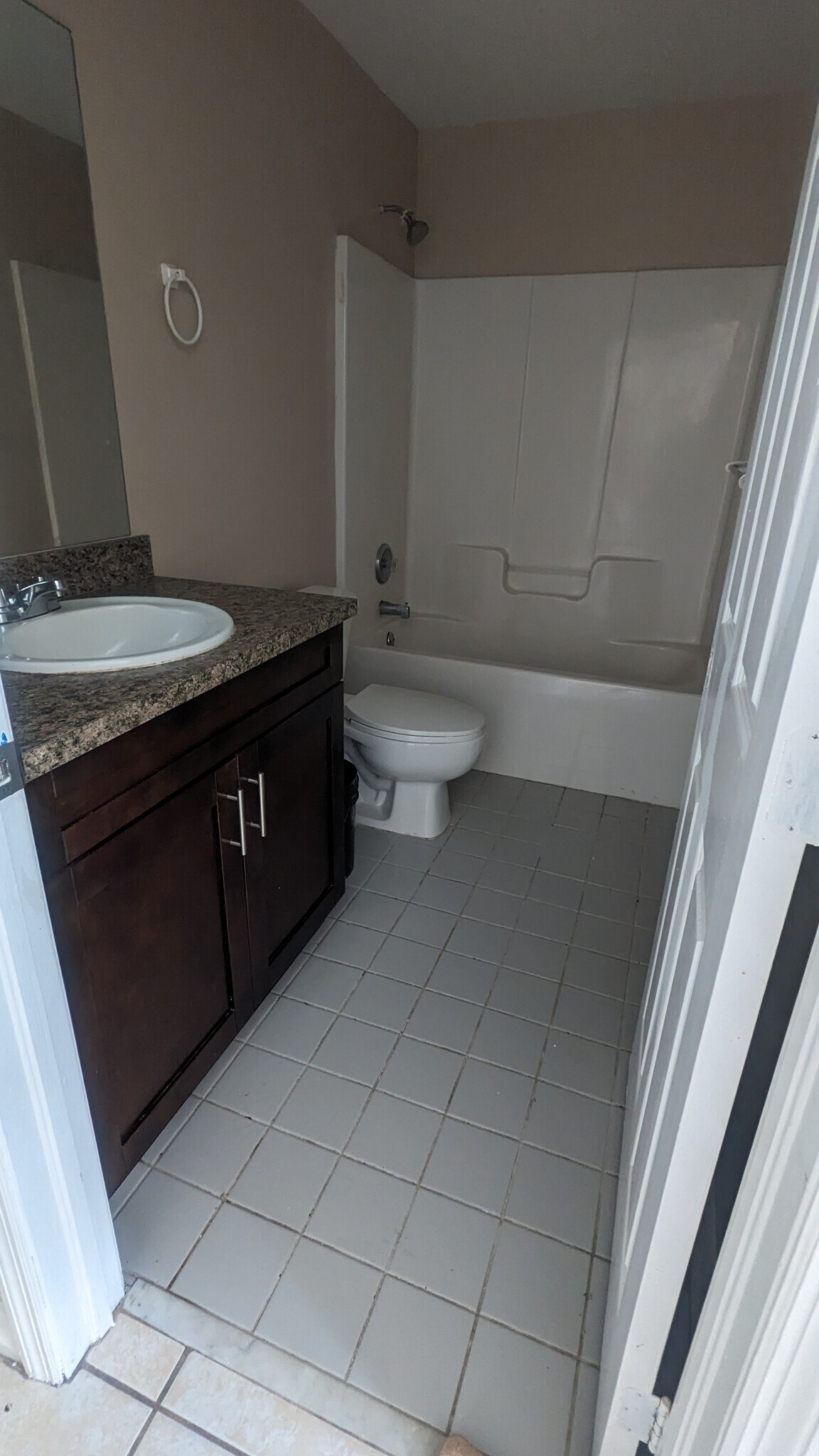 Building Photo - 511 Meadow Rd