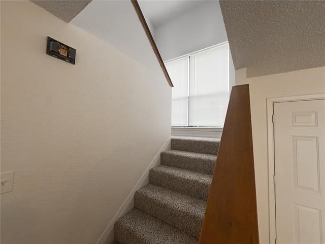 Building Photo - 4825 Diaz Ave