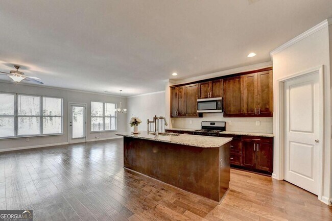 Building Photo - 5535 Lightheart Ct