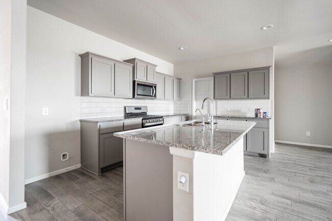 Building Photo - 7108 Buckwheat Rd