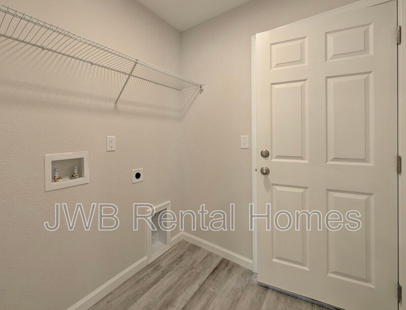 Building Photo - 5437 Wabash Blvd