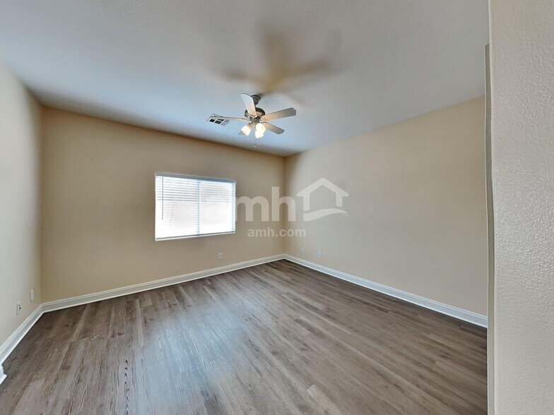 Building Photo - 5842 Crumbling Ridge St