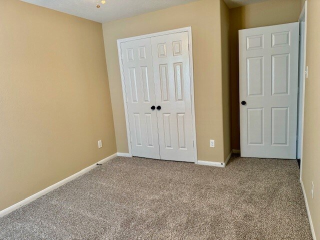 Building Photo - 21914 Cascade Hollow Ln