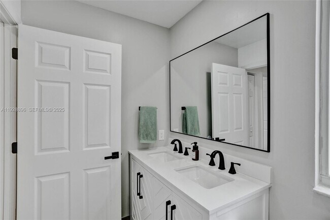 Building Photo - 1381 Sago Ln