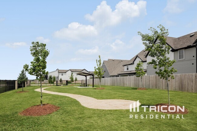 Building Photo - 22820 Terrazzo Dr