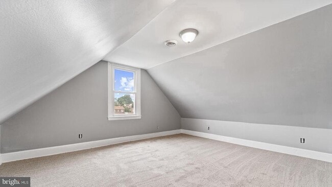 Building Photo - 203 S Springfield Rd