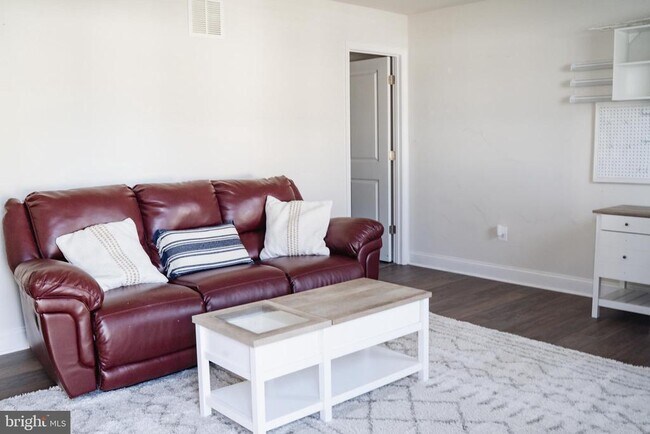 Building Photo - 36046 Auburn Wy