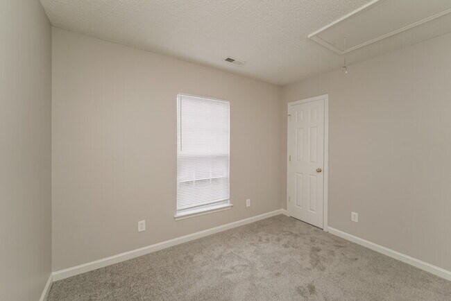 Building Photo - 5128 Deerton Rd