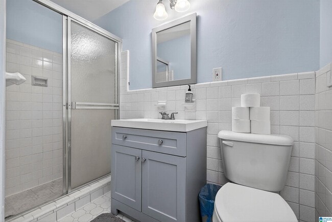 Building Photo - 1112 Blue Ridge Blvd