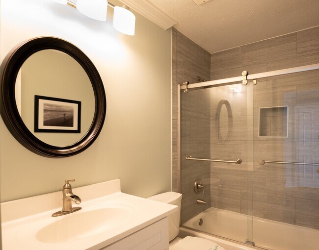 Building Photo - Ocean Dunes 1507 @ 1507 Sand Dollar Ct