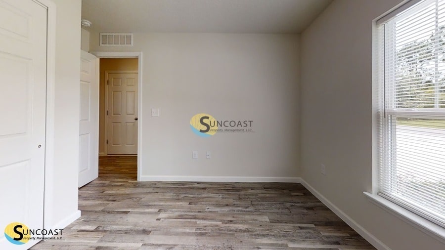 Building Photo - 21 Pony Express Dr