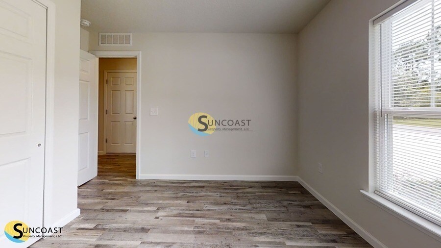 Building Photo - 6 Prospect Ln