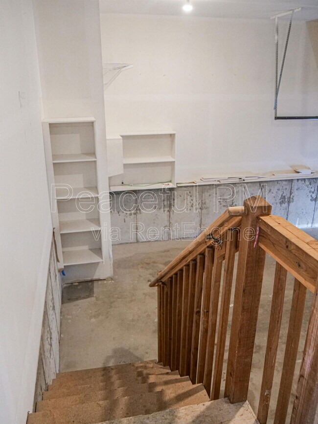 Building Photo - 1878 Juniper Dr