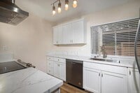 Building Photo - 9662 Caminito Del Vida