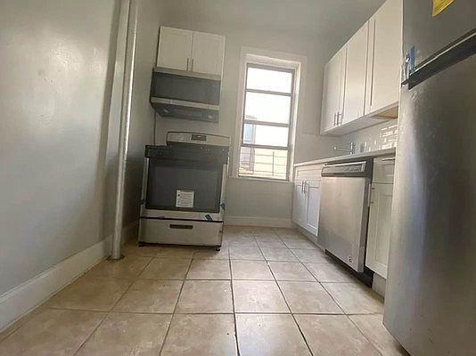 Primary Photo - 2 bedroom in NEW YORK NY 10032