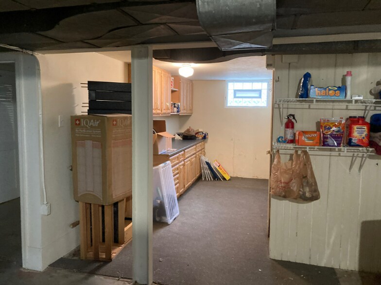 Building Photo - 8008 Delmar Blvd