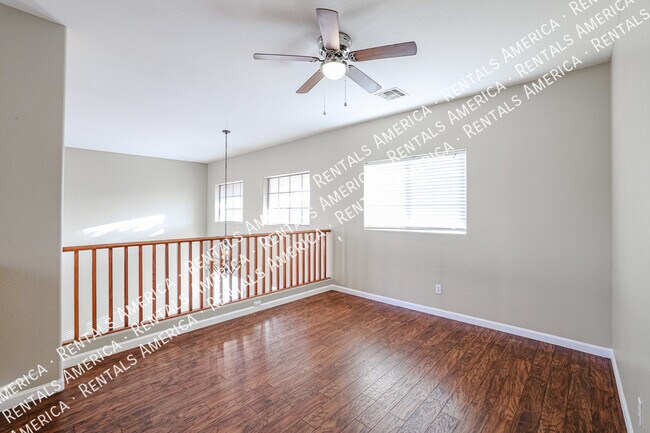 Building Photo - 14958 W Cameron Dr