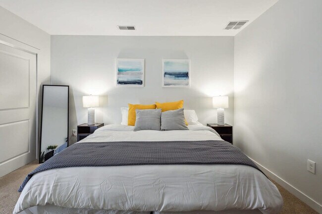 Building Photo - 111 State St