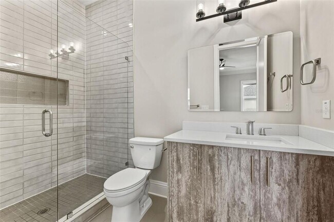 Building Photo - 481 W Davis Blvd