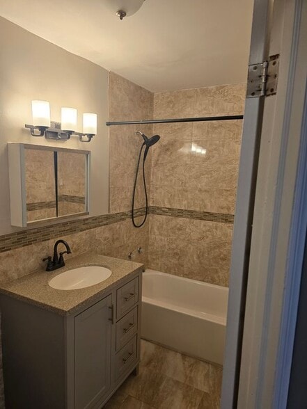 Building Photo - 44 Paerdegat 13th St