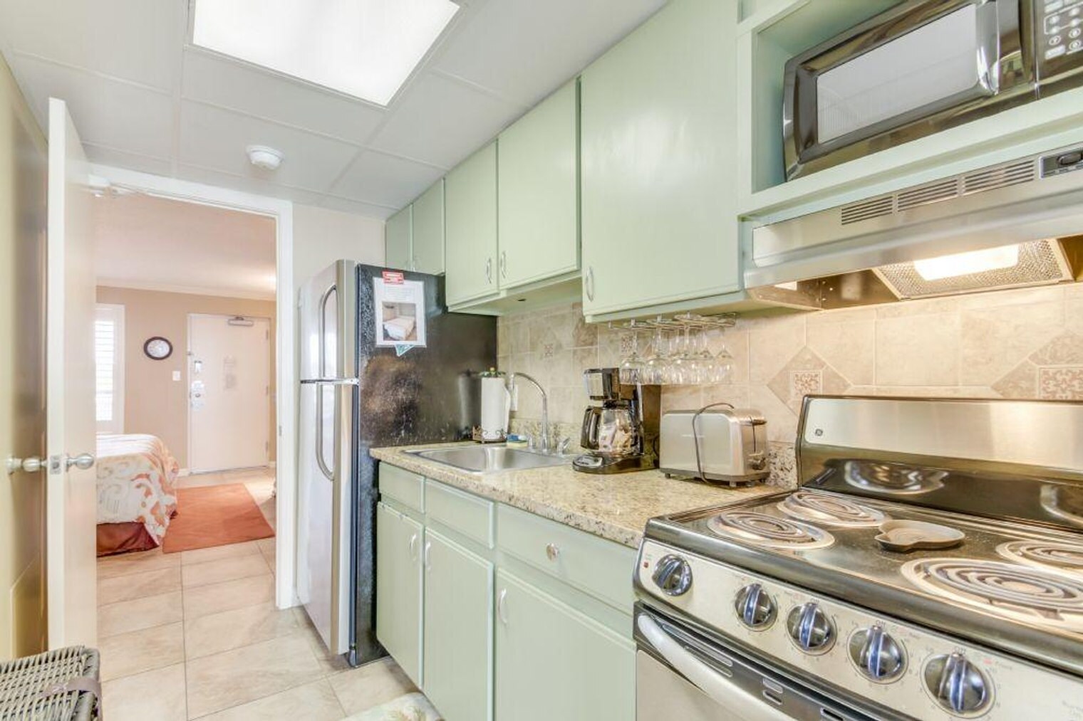Building Photo - 2300 N Ocean Blvd