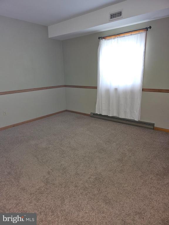 Building Photo - 615 Villa Ave