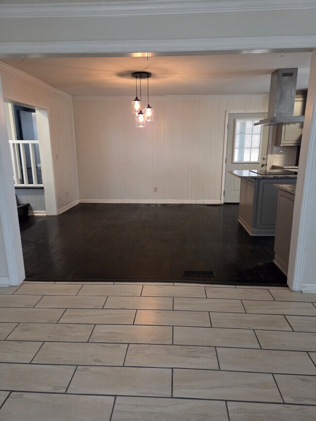 Building Photo - 408 Clifton St