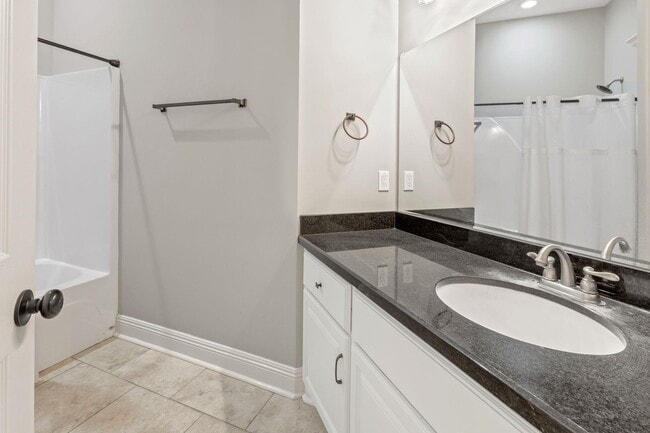 Building Photo - 5831 Weeping Willow Dr