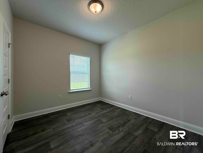Building Photo - 19130 Treehill Ln
